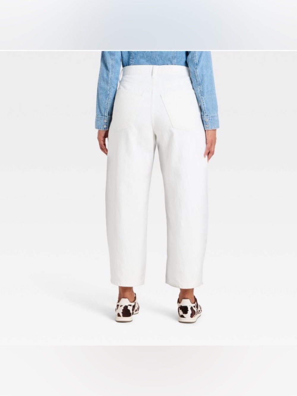 Universal Thread Women's High-Rise Easy Barrel Jeans - Picture 2 of 9